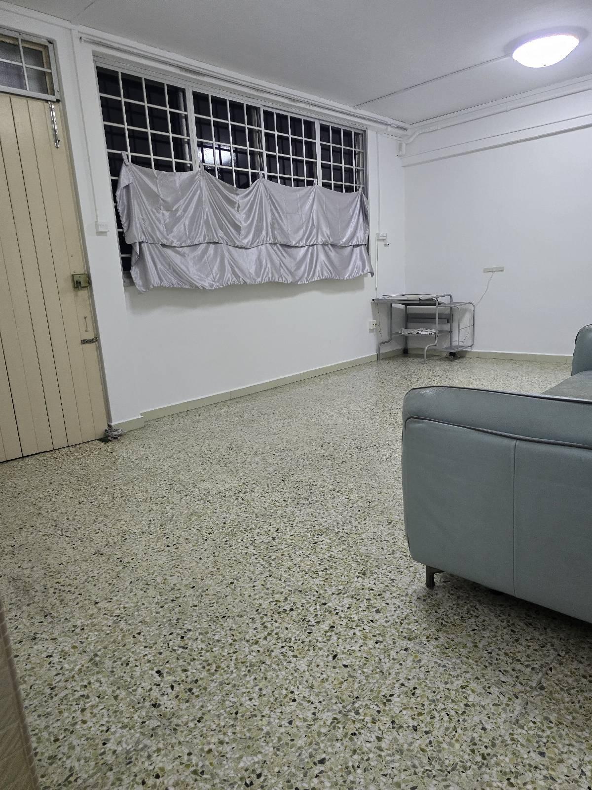 Prop-GPT: HDB Apartment: D27 Yishun 619 Yishun Ring Road