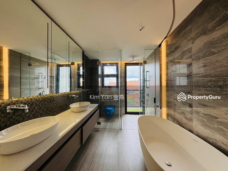 Bungalow for Sale, Brand New/Luxury Bungalow with Lift&Pool, Living&Dining Hall marble floor&high ceiling, park 4 cars, SGD 11,100,000 | Freehold