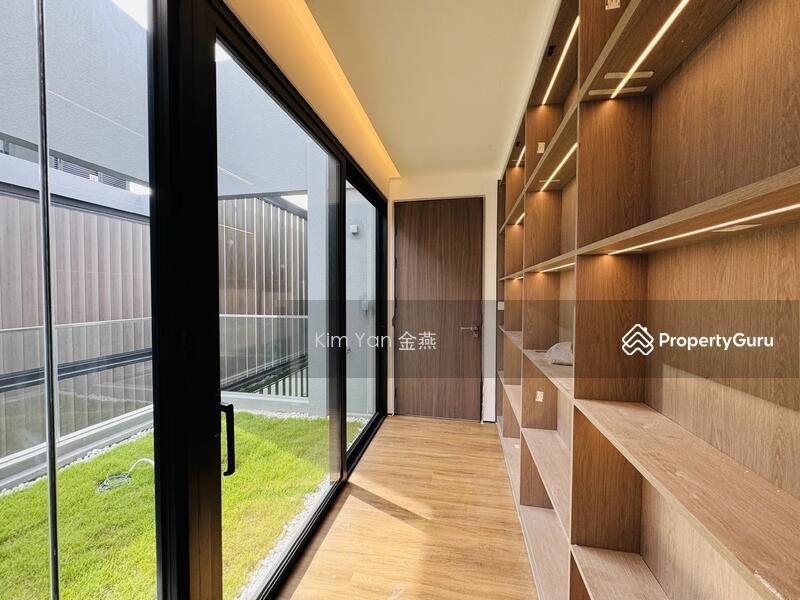 Bungalow for Sale, Brand New/Luxury Bungalow with Lift&Pool, Living&Dining Hall marble floor&high ceiling, park 4 cars, SGD 11,100,000 | Freehold