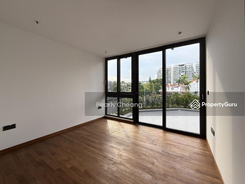Semi-Detached for Sale: D16, 487000