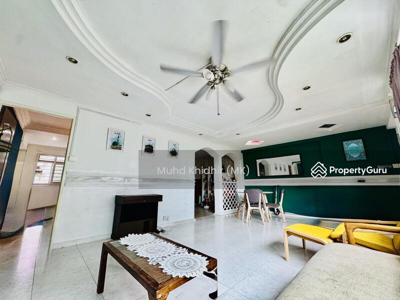 Prop-GPT: HDB Flat: D25  774 Woodlands Crescent
