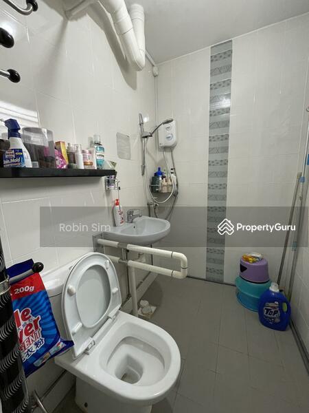 HDB Flat for Sale, 147 Bedok Reservoir Road, SGD 599,000 | 99-year lease