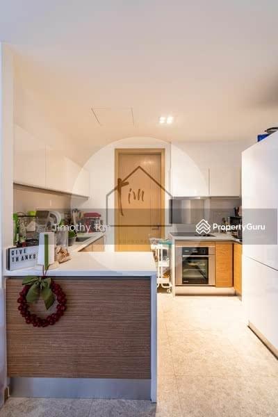 Condominium for Sale, Marina Bay Residences, SGD 3,880,000 | 99-year lease