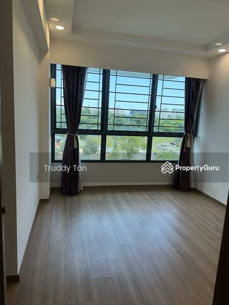 Condominium for Sale: Pasir Ris, D18, 519532