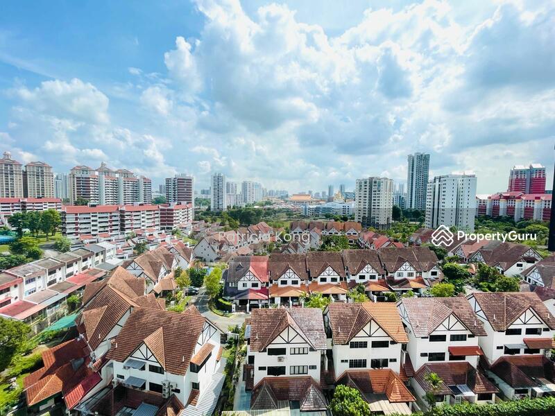 Prop-GPT: Condominium: D20  Flame Tree Park