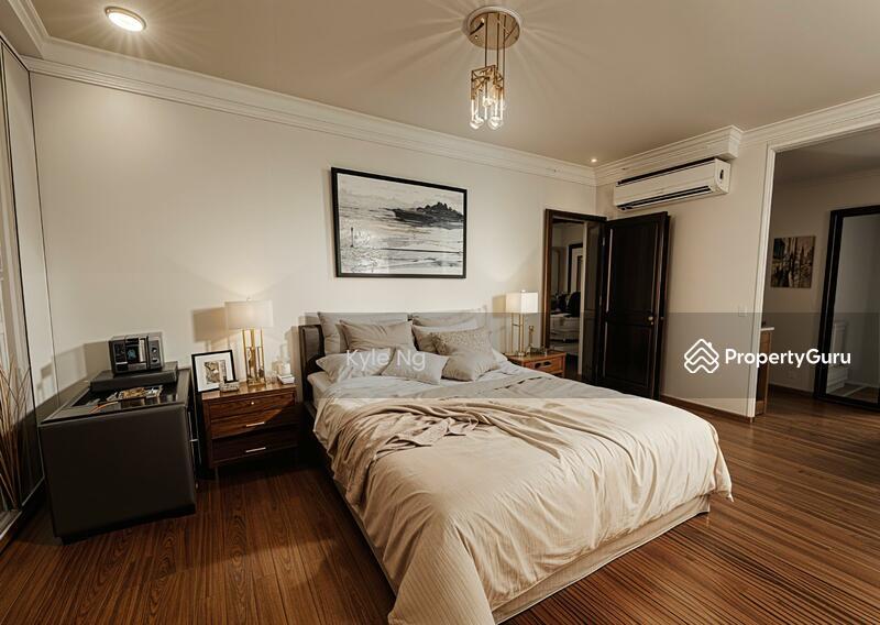 Corner Terrace for Sale, ? Move-In Ready & Fully Built 2.5 Corner Terrace w Basement ?, SGD 5,550,000 | 999-year lease