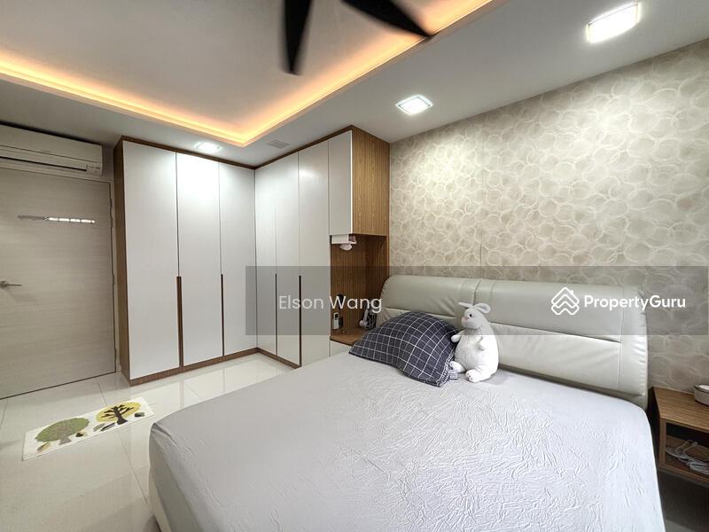 HDB Flat for Sale, 674B Fern Grove @ Yishun, SGD 830,000 | 99-year lease