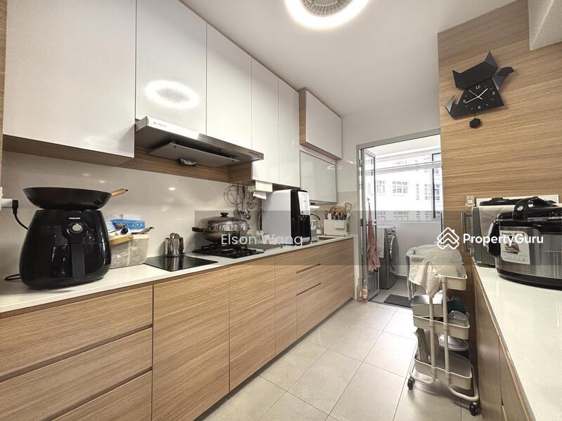 HDB Flat for Sale, 674B Fern Grove @ Yishun, SGD 830,000 | 99-year lease