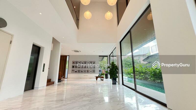 Prop-GPT: Semi-Detached: D10 Holland Maple Avenue