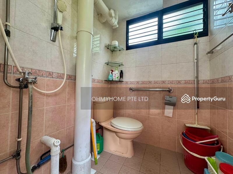 HDB Flat for Sale, 302 Clementi Avenue 4, SGD 625,000 | 99-year lease