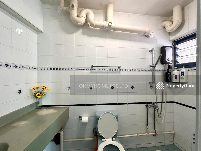 HDB Flat for Sale, 468B Admiralty Drive, SGD 699,000 | 99-year lease