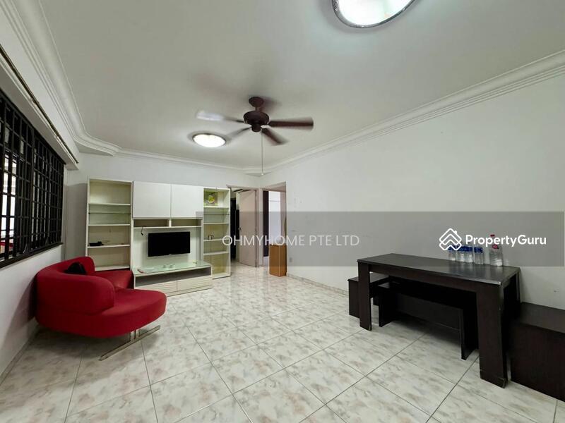 Prop-GPT: HDB Flat: D22 Boon Lay 659D Jurong West Street 65