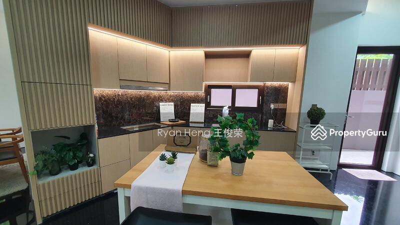 Semi-Detached for Sale: D14, 418497