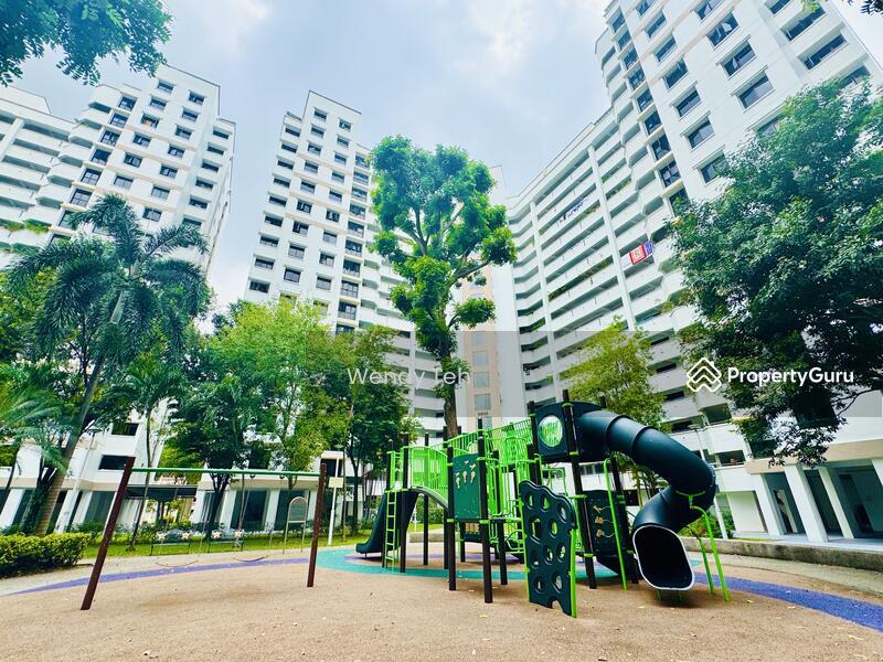 Prop-GPT: HDB Flat: D22 Boon Lay 663B Jurong West Street 65