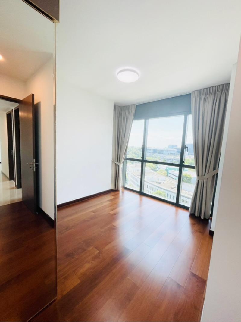 Condominium for Sale: D05, 117286
