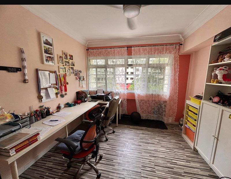 575 Pasir Ris Street 53 HDB Apartment For Sale, $900,000, 4 Bed 2 Bath 1,377 sqft $654.00 psf