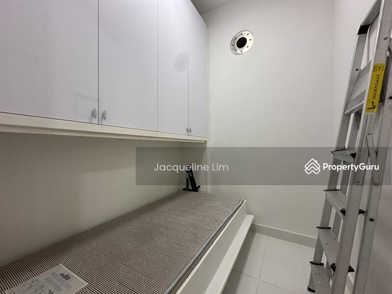 Condominium for Sale, Silversea, SGD 3,250,000 | 99-year lease