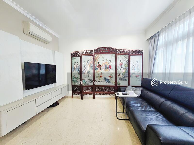 Condominium for Sale: D19, 546079