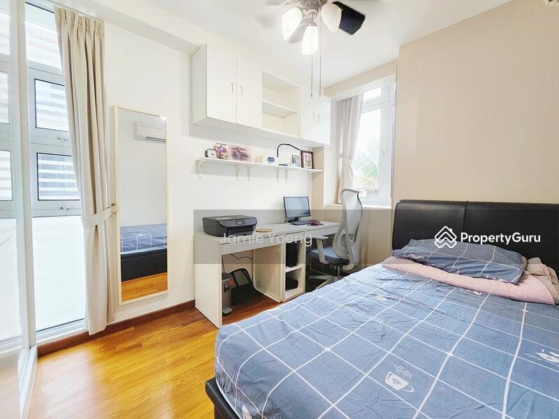 Condominium for Sale: D19, 546079