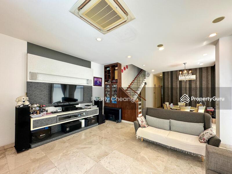 Prop-GPT: Semi-Detached: D28  Gerald Mugliston Estate