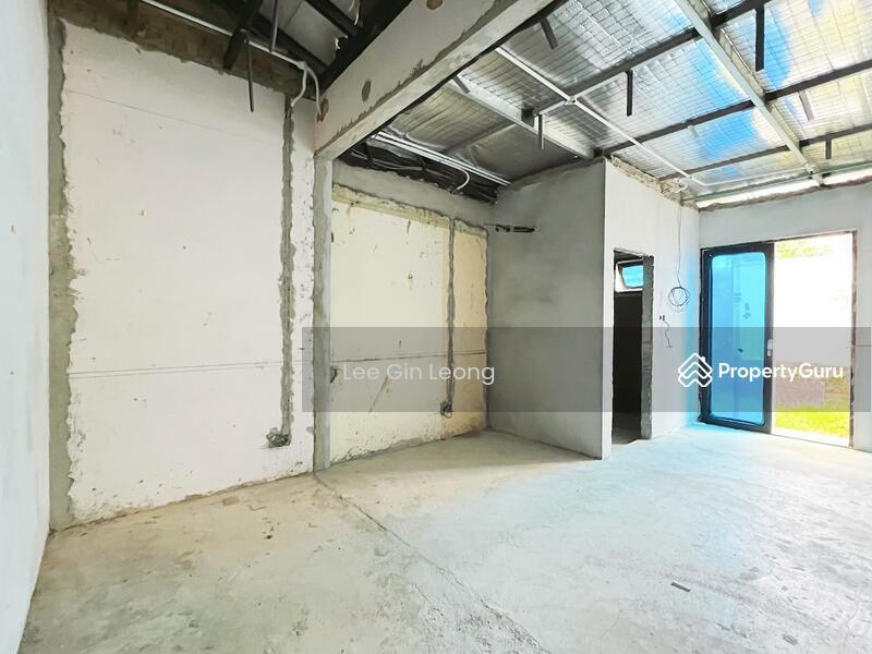 Prop-GPT: Semi-Detached: D16  East View Garden