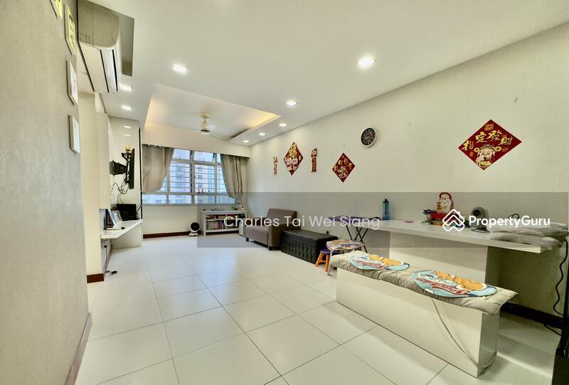 Prop-GPT: HDB Flat: D23  636C Senja Parc View