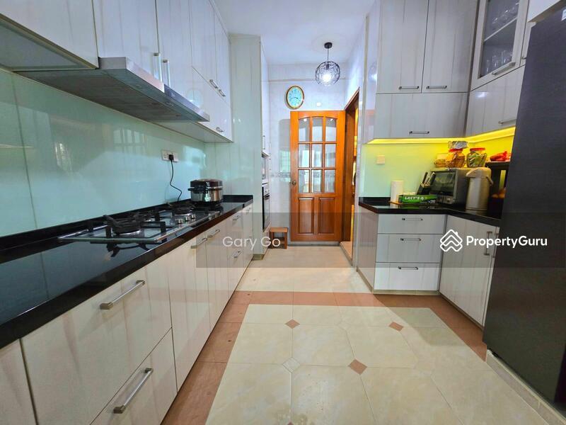 Semi-Detached for Sale: D17, 508000
