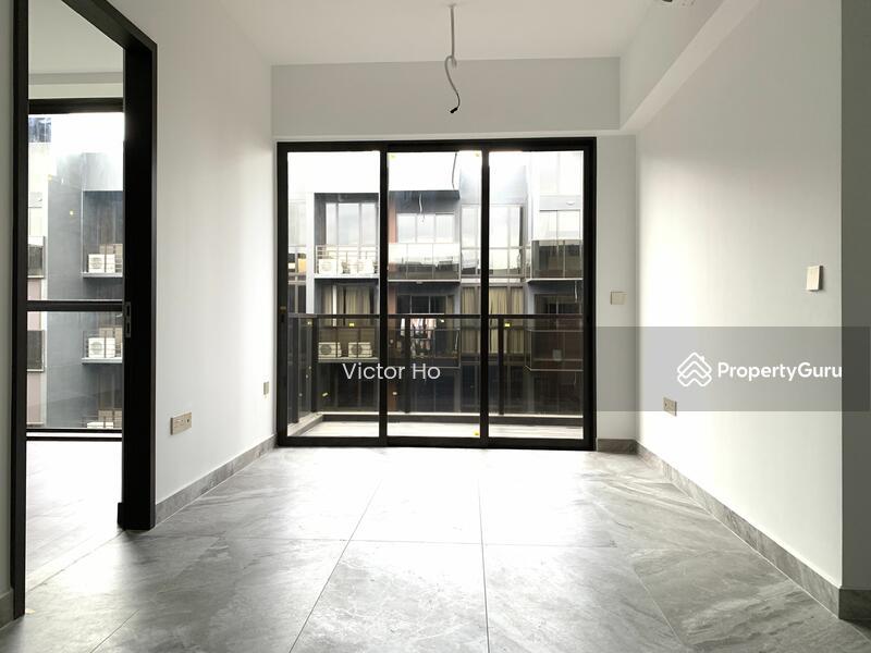 Prop-GPT: Condominium: D27 Yishun The Commodore