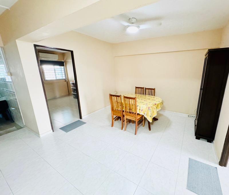 HDB Apartment for Sale, 122 Bedok North Street 2 HDB Apartment For Sale, $499,000, 2 Bed 2 Bath 86 sqft $5,802.00 psf, SGD 499,000 | 99-year Leasehold