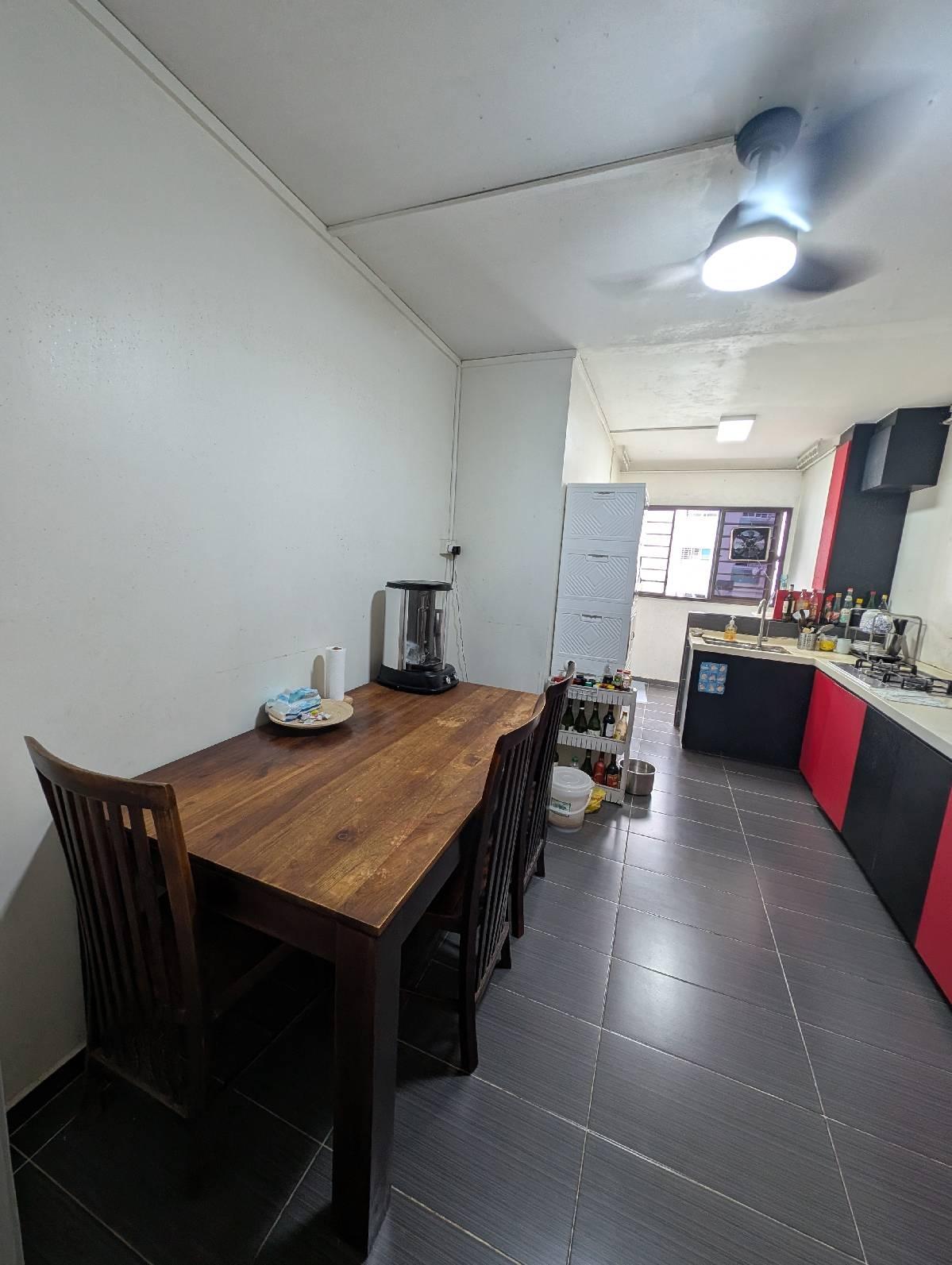 HDB Apartment for Sale, 260 Bukit Batok East Avenue 4 HDB Apartment For Sale, $430,000, 2 Bed 2 Bath 786 sqft $547.00 psf, SGD 430,000 | 99-year Leasehold