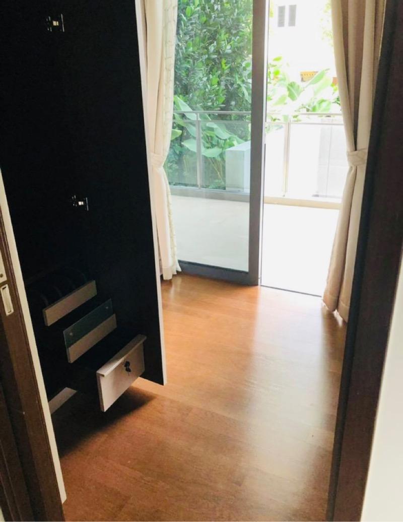 Condominium for Sale: D04, 098748