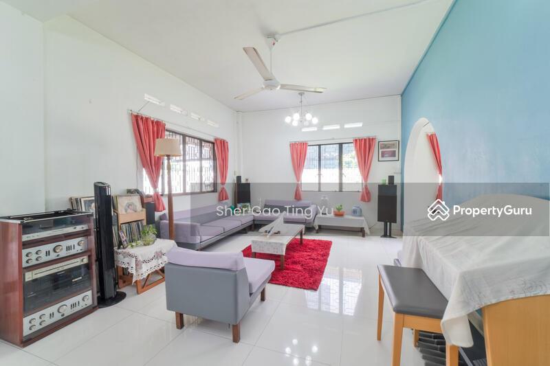 Semi-Detached for Sale: D16, 040404