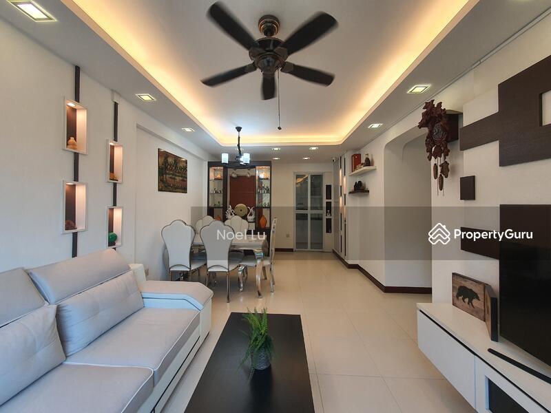 Prop-GPT: HDB Flat: D19  987A Buangkok Green