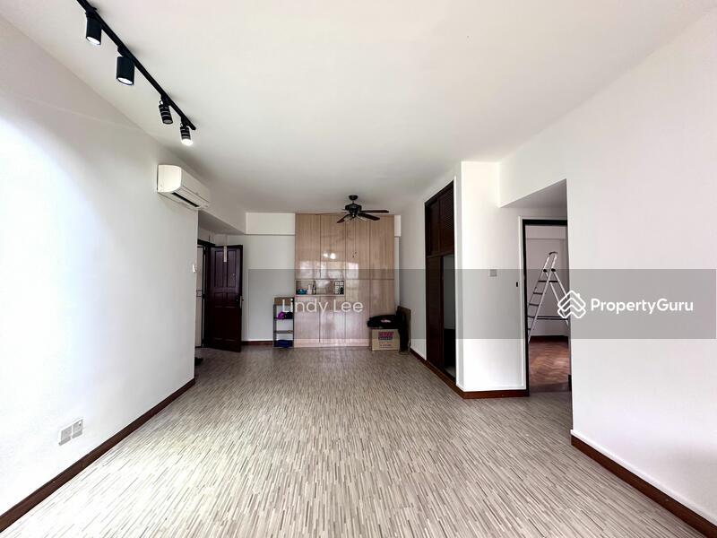 Prop-GPT: Condominium: D26  Castle Green