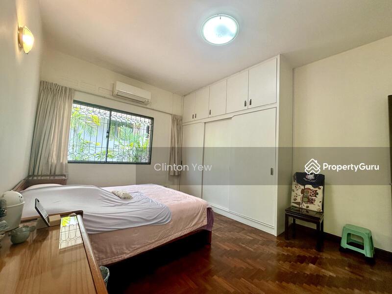 Semi-Detached for Sale, Large 999 Semi-D 5mins walk from Tan Kah Kee MRT, SGD 10,800,000 | 999-year lease