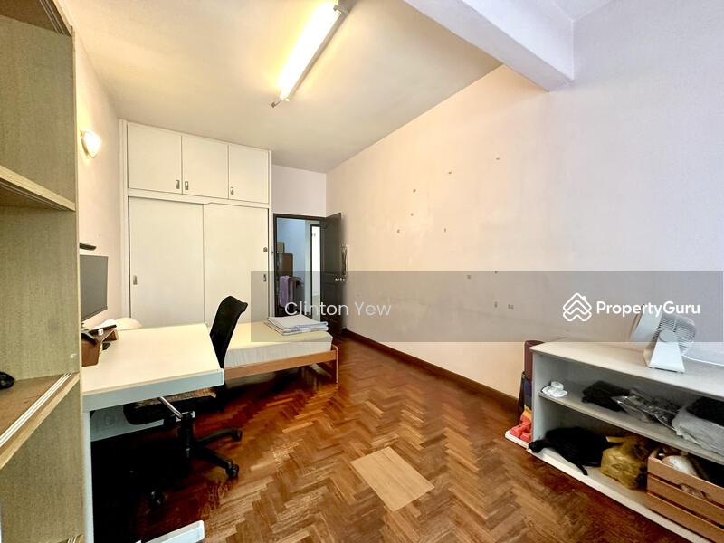 Semi-Detached for Sale, Large 999 Semi-D 5mins walk from Tan Kah Kee MRT, SGD 10,800,000 | 999-year lease