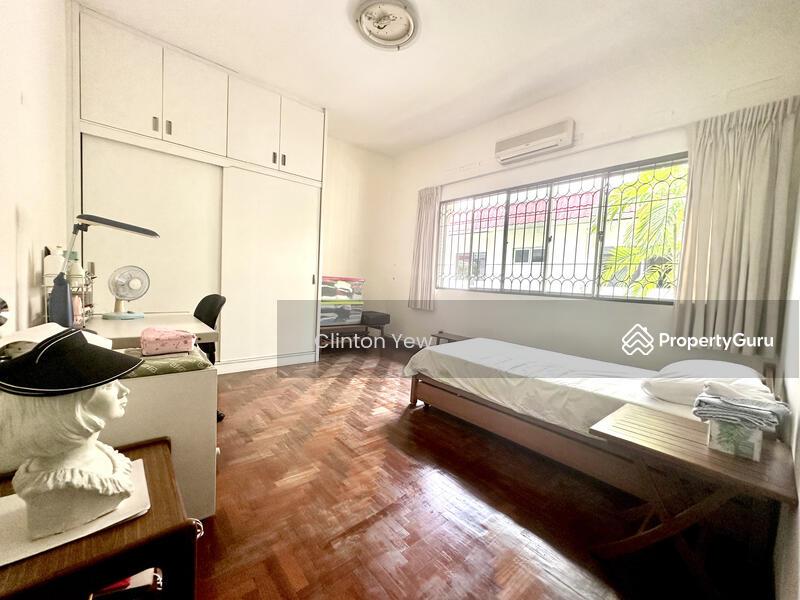 Semi-Detached for Sale, Large 999 Semi-D 5mins walk from Tan Kah Kee MRT, SGD 10,800,000 | 999-year lease