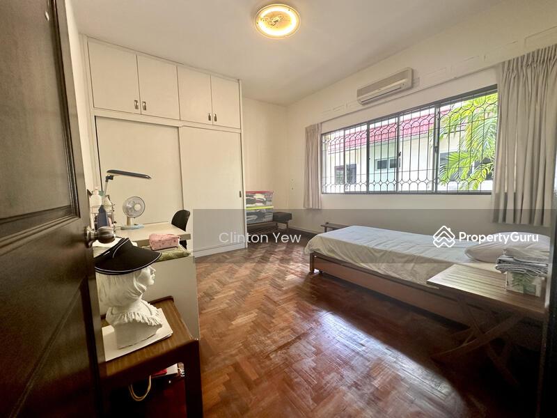 Semi-Detached for Sale, Large 999 Semi-D 5mins walk from Tan Kah Kee MRT, SGD 10,800,000 | 999-year lease