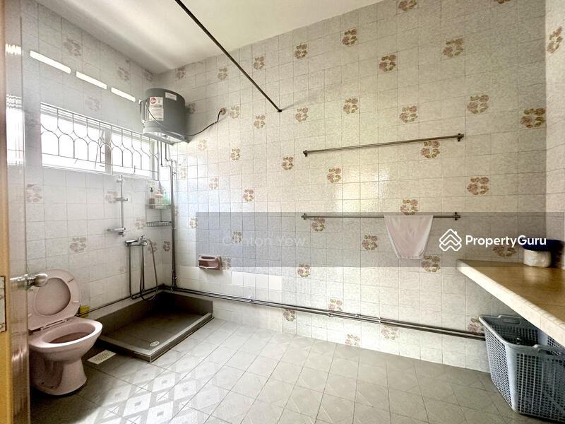 Semi-Detached for Sale, Large 999 Semi-D 5mins walk from Tan Kah Kee MRT, SGD 10,800,000 | 999-year lease