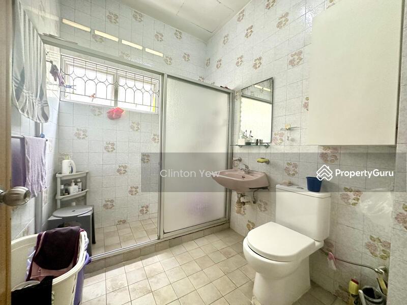 Semi-Detached for Sale, Large 999 Semi-D 5mins walk from Tan Kah Kee MRT, SGD 10,800,000 | 999-year lease