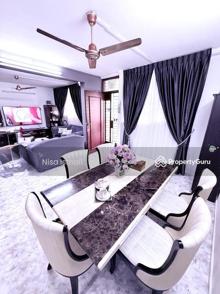 Prop-GPT: HDB Flat: D18  230 Simei Street 4