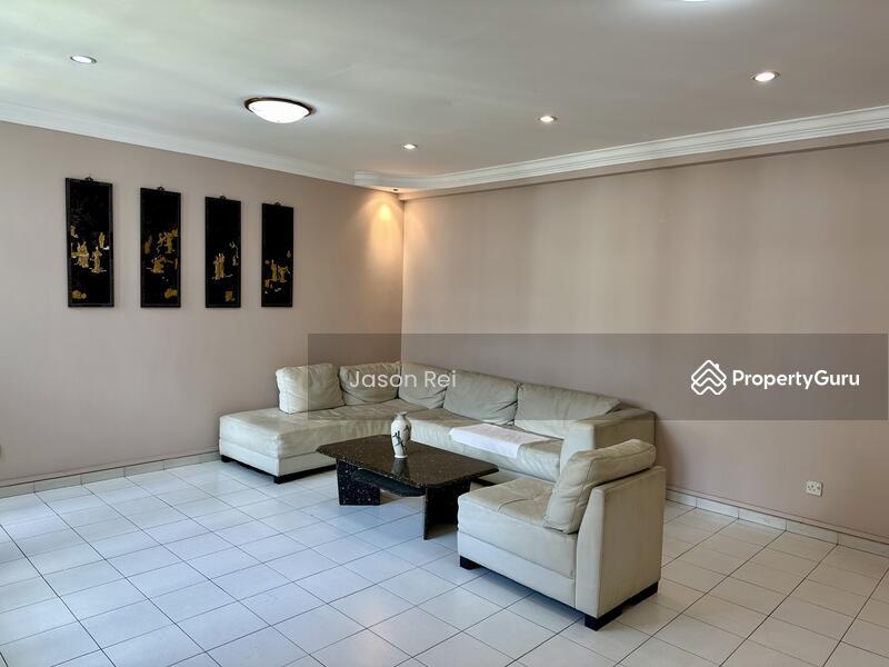 Prop-GPT: Condominium: D17  Azalea Park Condo