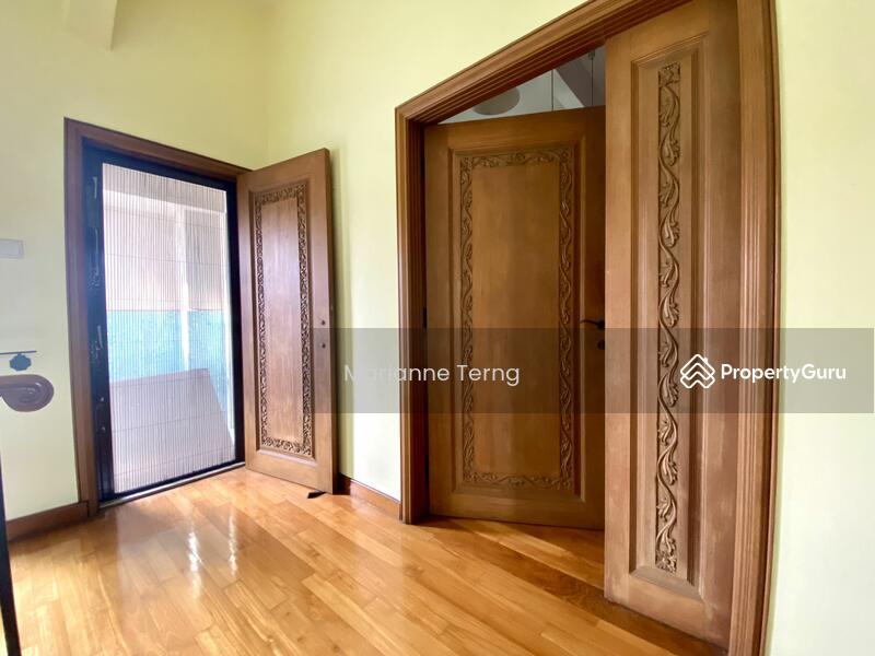 Semi-Detached for Sale: D19, 555136