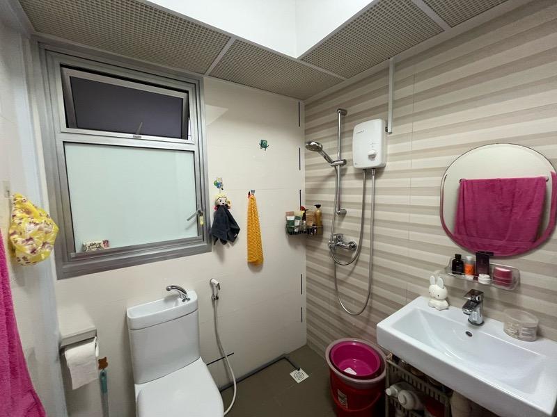 HDB Apartment for Sale, 993B Buangkok Link HDB Apartment For Sale, $388,000, 1 Bed 1 Bath 409 sqft $949.00 psf, SGD 388,000 | 99-year Leasehold
