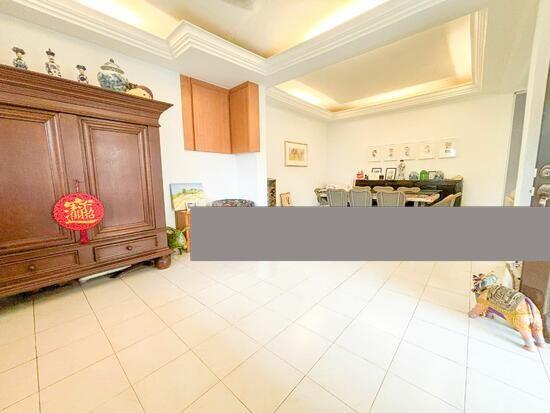 Prop-GPT: Semi-Detached: D10  Greenleaf View