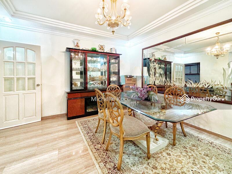 Corner Terrace for Sale: D14, 416682
