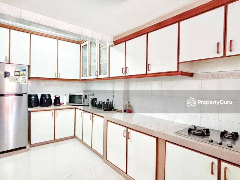 Corner Terrace for Sale: D14, 416682