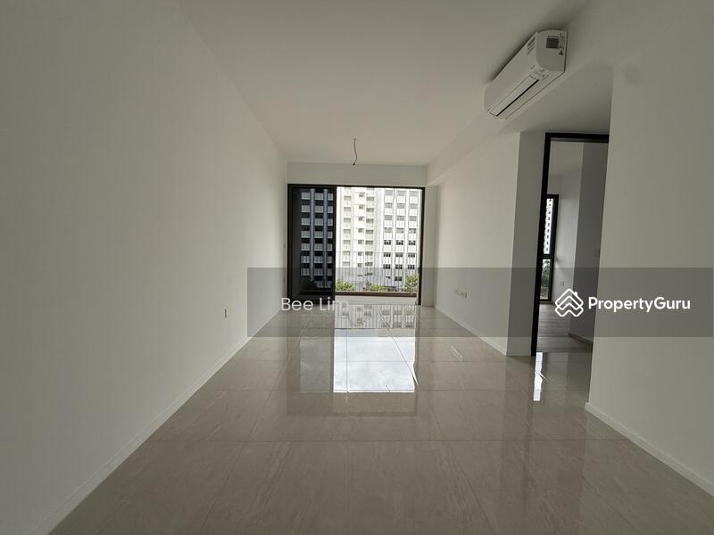 Prop-GPT: Condominium: D27 Yishun The Watergardens at Canberra