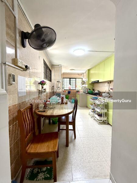 HDB Flat for Sale, 204 Jurong East Street 21, SGD 600,000 | 99-year lease