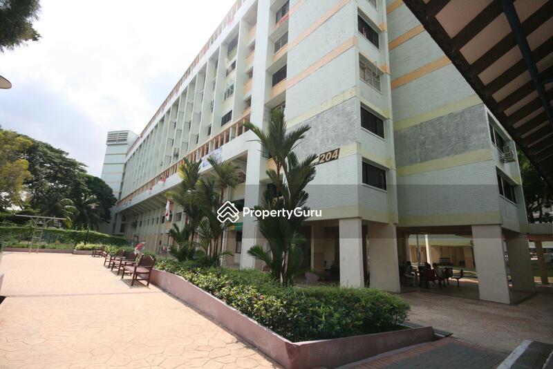 HDB Flat for Sale, 204 Jurong East Street 21, SGD 600,000 | 99-year lease